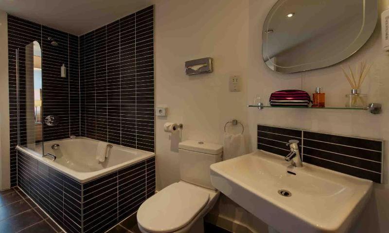 Premier Suites Liverpool Bilik gambar